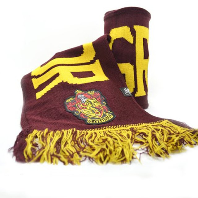 BUFANDA HARRY POTTER GRYFFINDOR NOMBRE