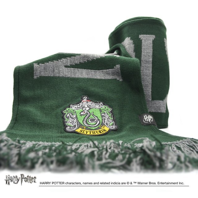BUFANDA HARRY POTTER SLYTHERIN NOMBRE